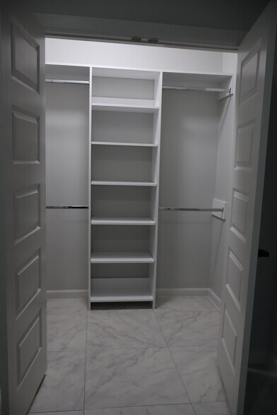 spare bedroom closet - 1005 Hidden Hills St