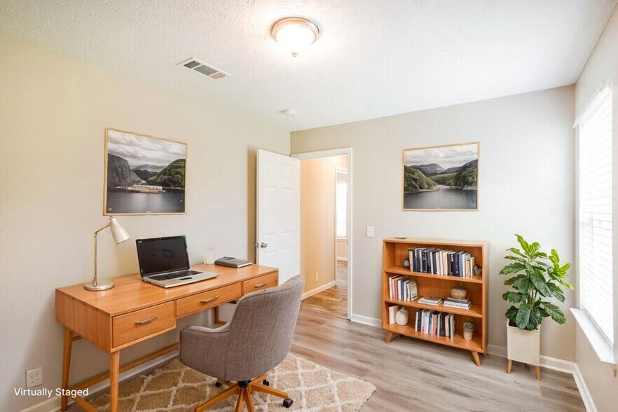 Building Photo - 1312 S Hampton Ct