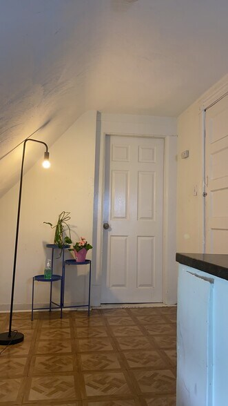 Building Photo - 21 Royall St