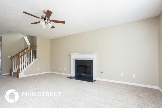 Building Photo - 447 Thistle Cove