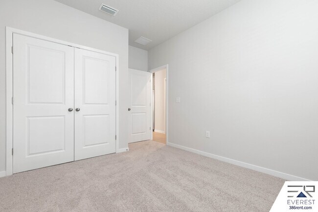 Building Photo - 221 Montgomery Ct