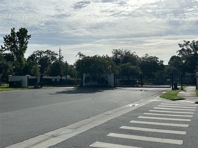 Building Photo - 204 Rustic Loop