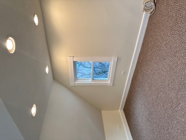 Building Photo - 1834 W Byron St