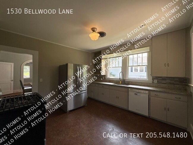 Building Photo - 1530 Bellwood Ln