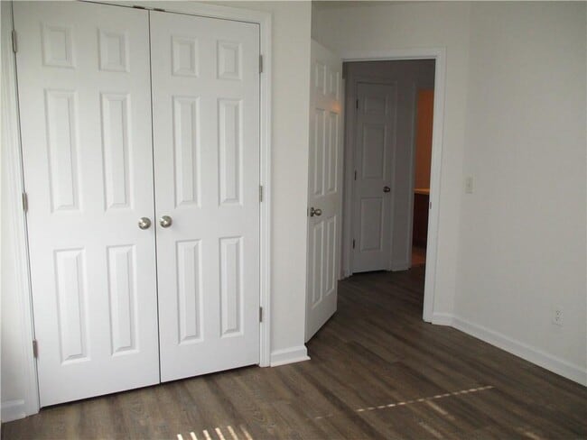 Building Photo - 115 Haleys Pl Dr