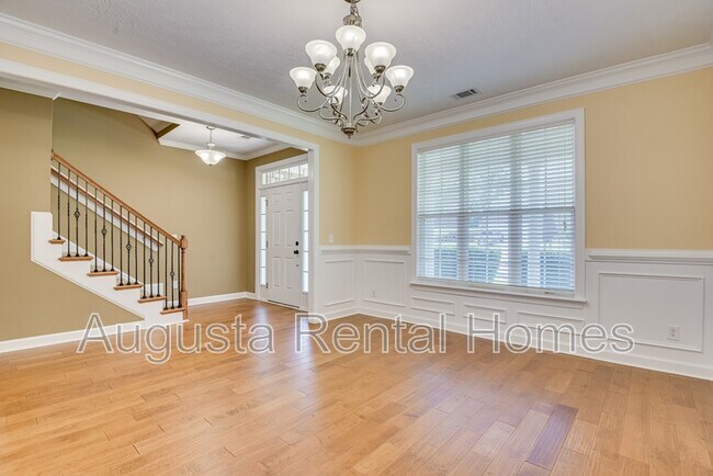Building Photo - 180 Kenilworth Dr