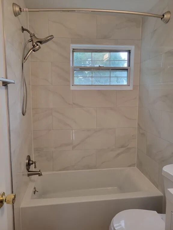 Building Photo - 2553 Colebrooke Dr