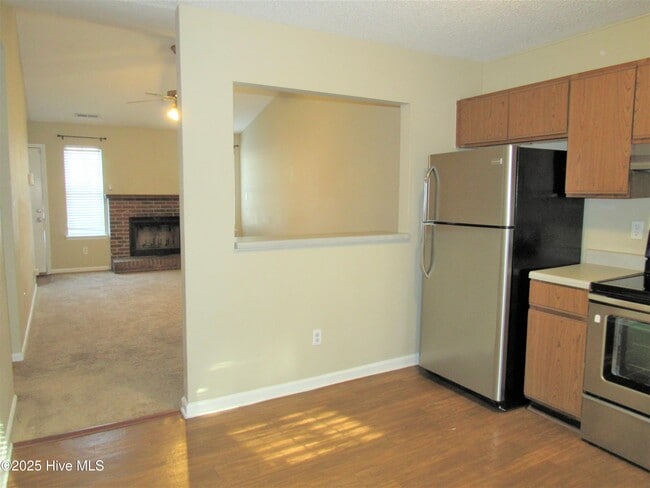 Building Photo - 108 Glenside Ct