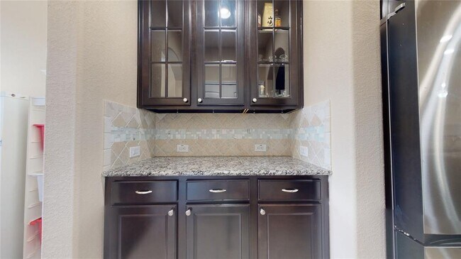 Building Photo - 28511 Pleasant Forest Dr