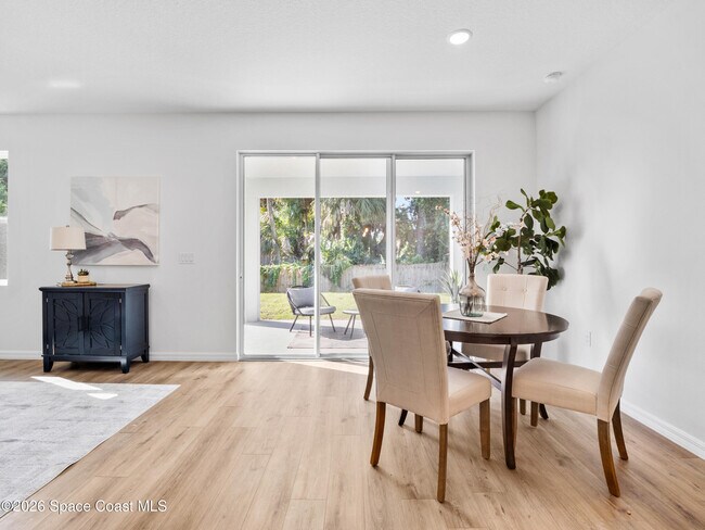 Building Photo - 1370 Seabreeze St SW