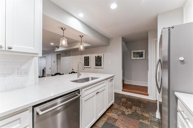 Building Photo - 3444 Normandy Ave