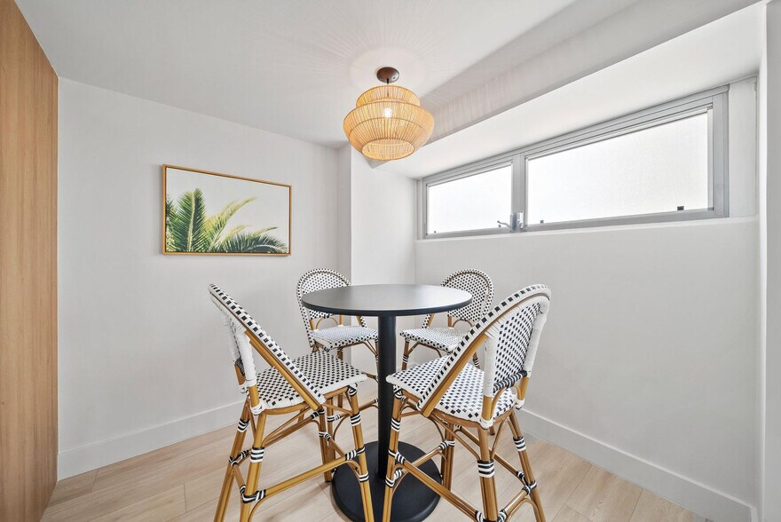 Building Photo - 2464 Prince Edward St