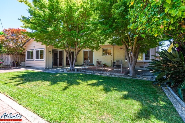 Building Photo - Beautiful Willow Glen Home | Desirable Location