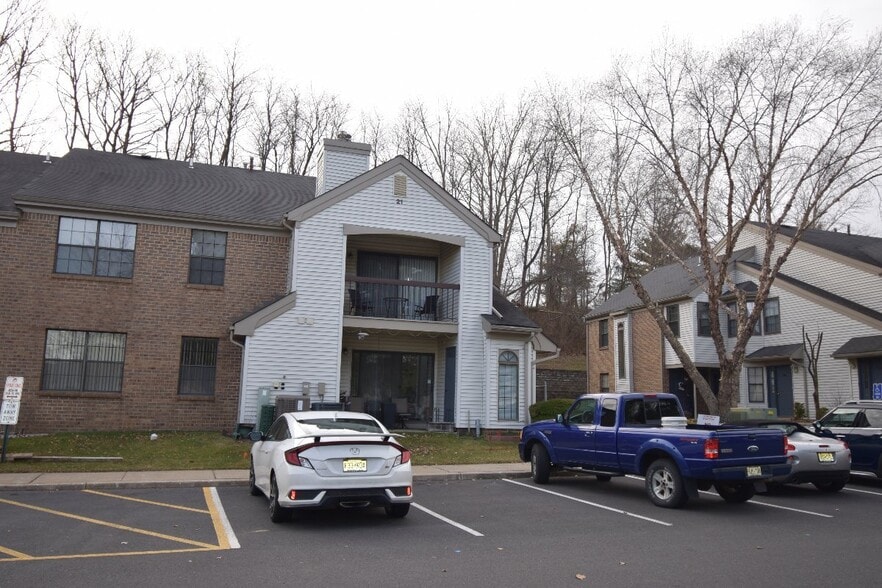 Building Photo - 1209 Harbour Club Dr