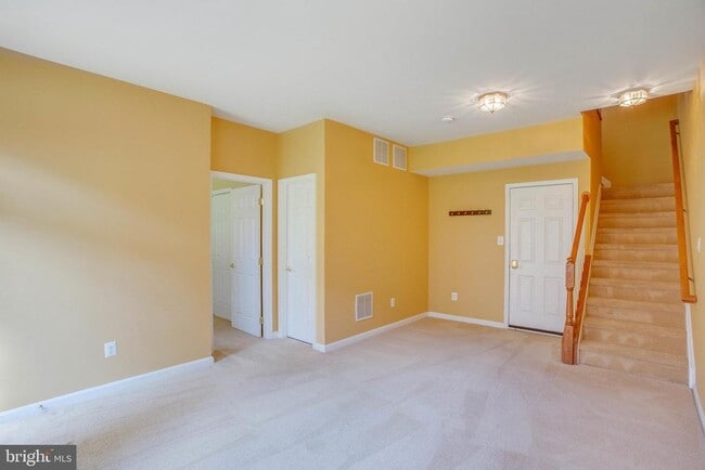 Building Photo - 13381 Sir Ramsay Way