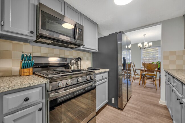 Building Photo - 8802 Long Beach Cir