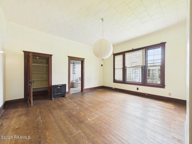 Building Photo - 223 General Gardner Ave
