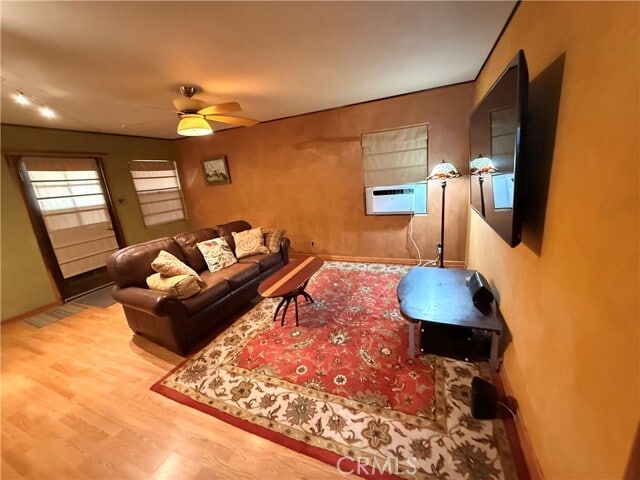 Building Photo - 6586 El Rey Ave