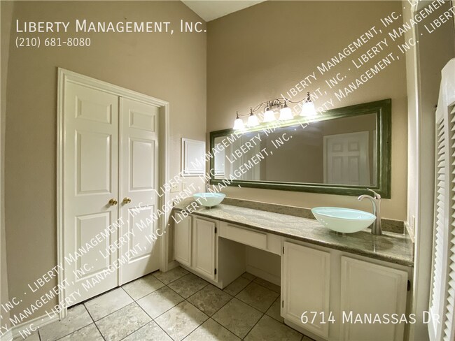 Building Photo - 6714 Manassas Dr