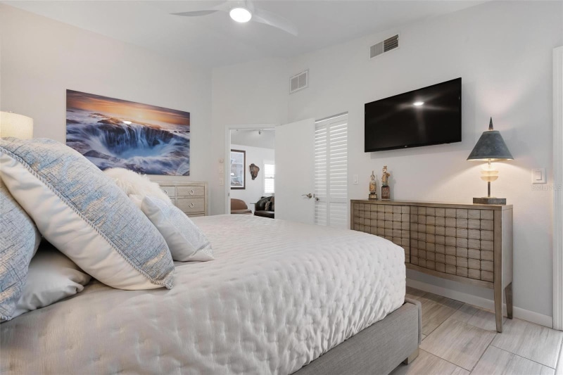 Building Photo - 226 Chartley Ct N