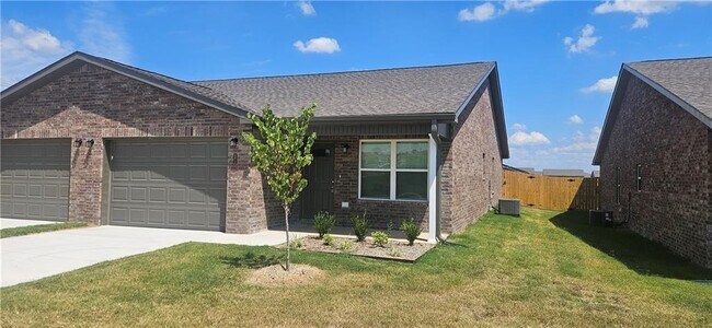 Building Photo - 6812 Toby St