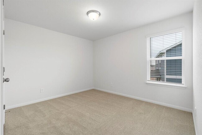 Building Photo - 104 Boondoggle Rdg