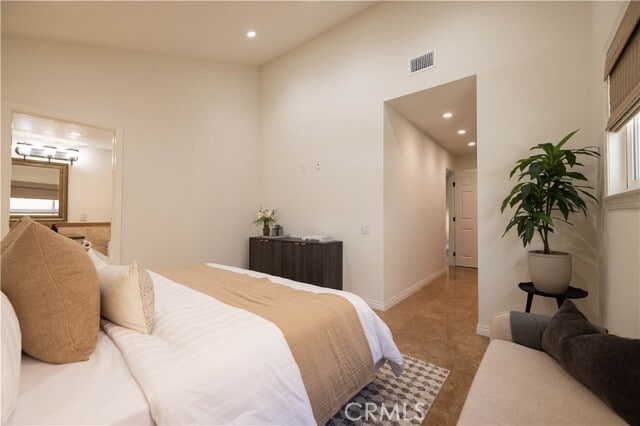 Building Photo - 3012 W Oceanfront