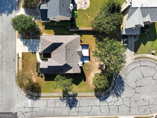 Building Photo - 4000 River Green Pkwy