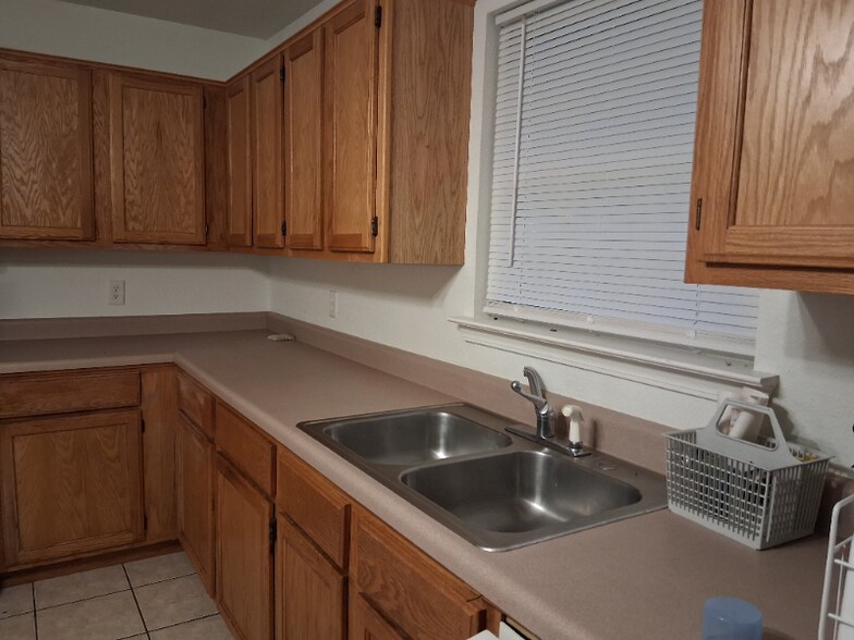 Building Photo - 316 Ewalt Ave