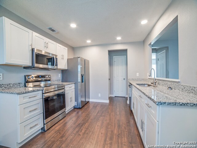 Building Photo - 8162 Ocean Meadow Dr