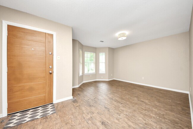Building Photo - 14610 Hazy Ridge Ln