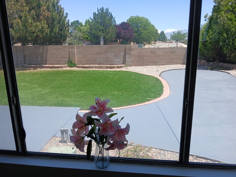 Building Photo - 10112 Luz del Dia Dr NW