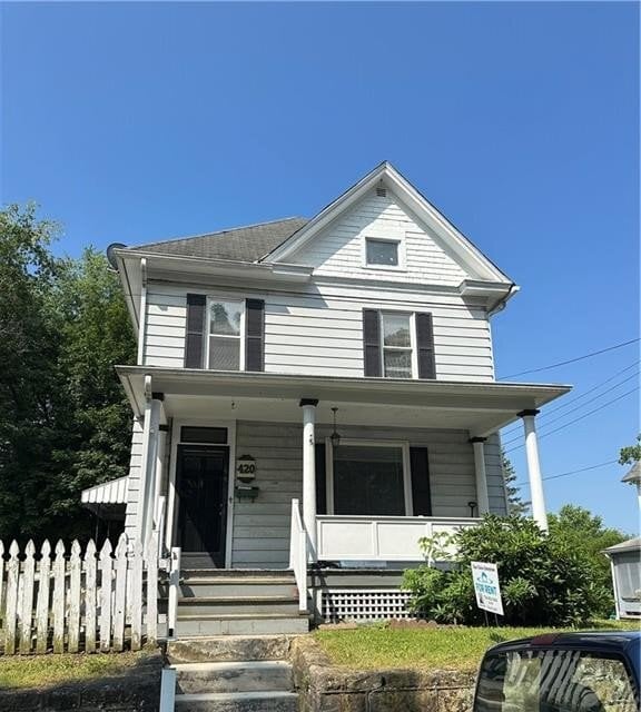 Primary Photo - 420 1st St