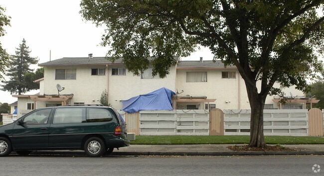 Building Photo - Glenmore Apartments