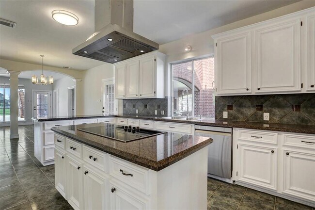 Building Photo - 5519 Bridlewood Dr