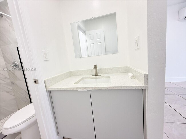 Building Photo - 2780 NW 14th Ct