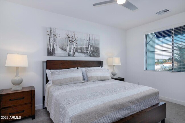 Building Photo - 2511 W Queen Creek Rd