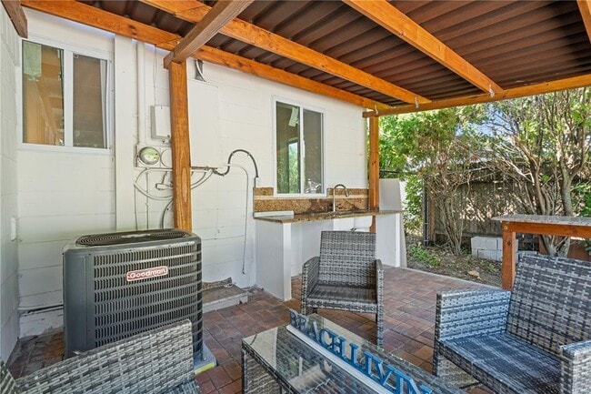 Building Photo - 4635 22nd Ave N