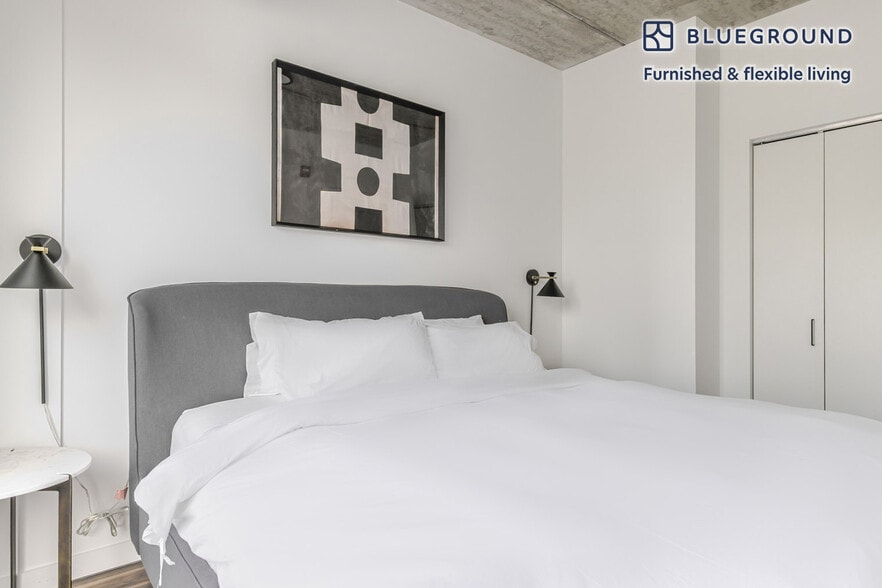 Building Photo - 61 W Erie St