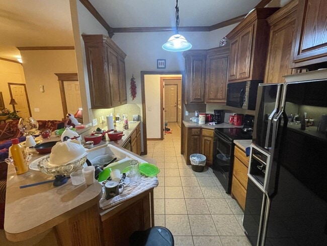 Building Photo - RENT 2 OWN 1,902 sqft - Moore Schools 4/2 - Move In Ready