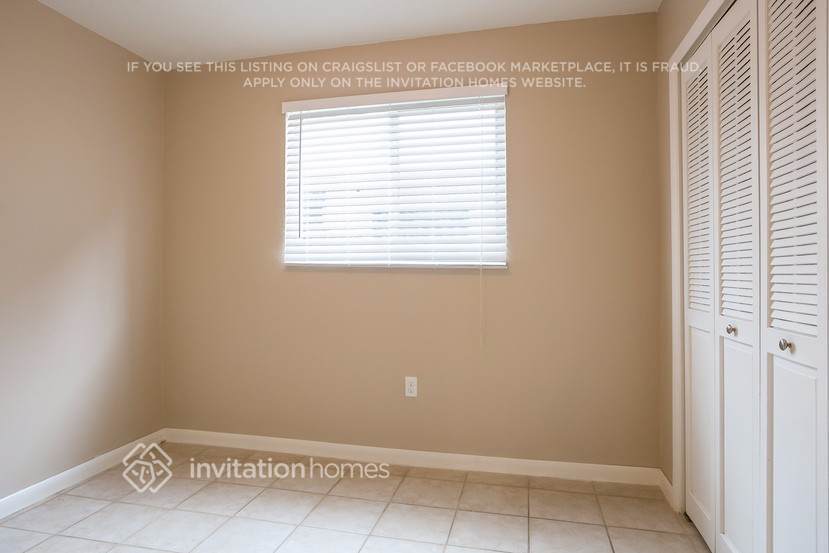 Building Photo - 9020 SW 55th Ct