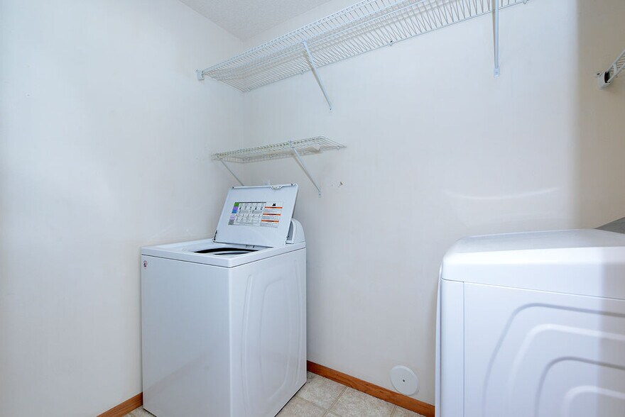 Building Photo - 5124 48th Ave S