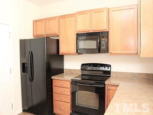 Building Photo - 8332 Saltwood Pl