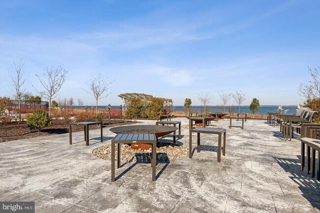 Building Photo - 111 Marshgrass Wy