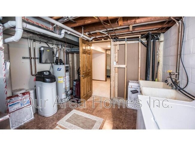 Building Photo - 3901 9th Ln