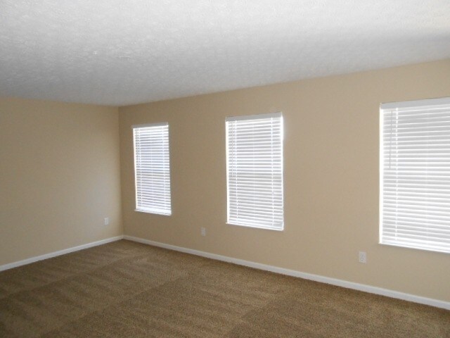 Building Photo - 486 Zoar Street