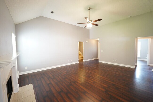 Building Photo - Coming Available!