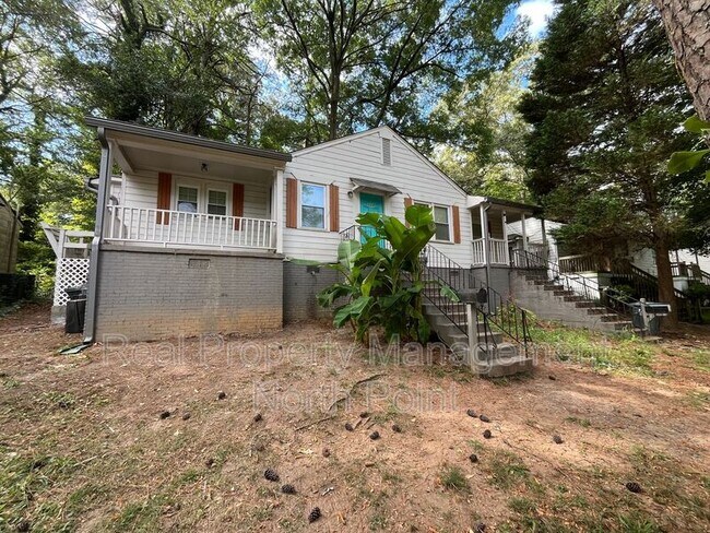 Primary Photo - 468 Birney St NE