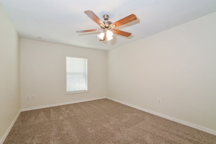 Building Photo - 4870 Preserve Blvd