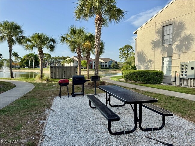 Building Photo - 201 Santa Clara Dr